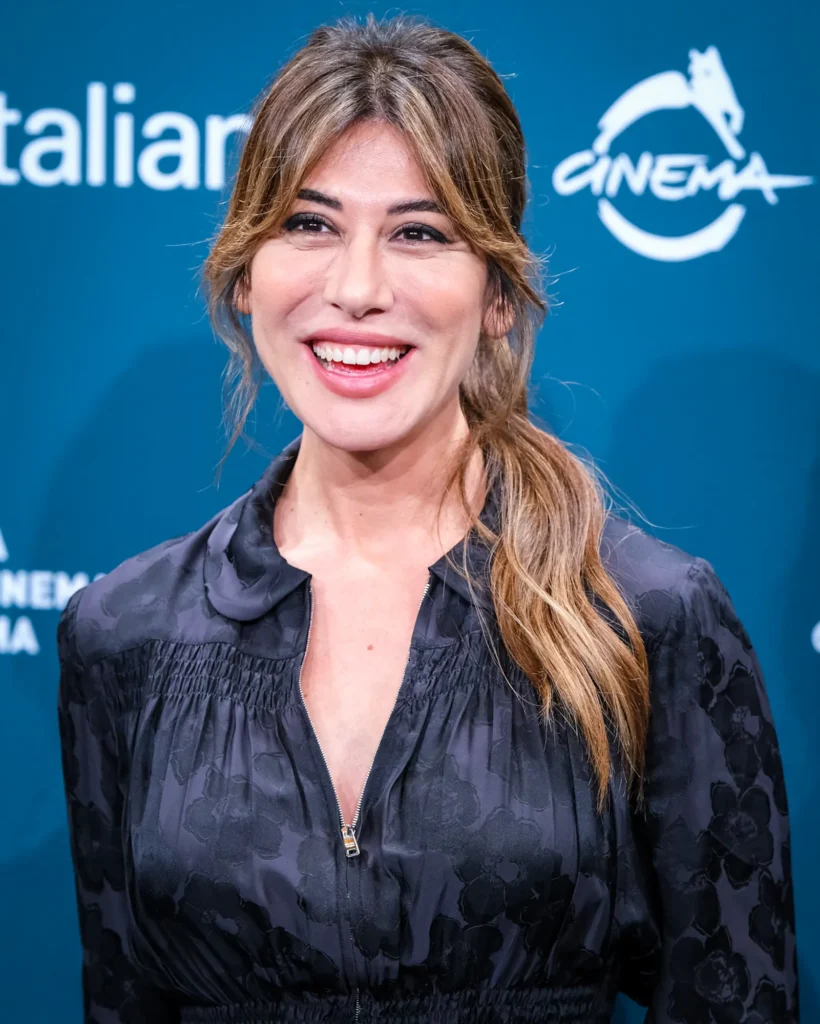 Roma, Italia – Virginia Raffaele posa per i fotografi durante il photocall alla Festa del Cinema di Roma 2025.