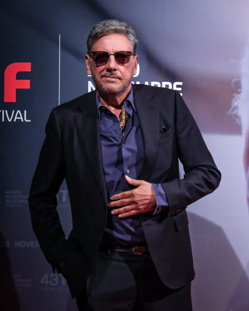 Torino, Italia - Sergio Castellitto in posa per i fotografi durante il 43° Torino Film Festival 2025.