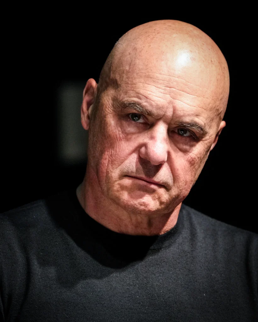 L'attore e regista italiano Luca Zingaretti partecipa a un evento durante la quarta giornata del Salone Internazionale del Libro di Torino, presso il Lingotto Fiere.